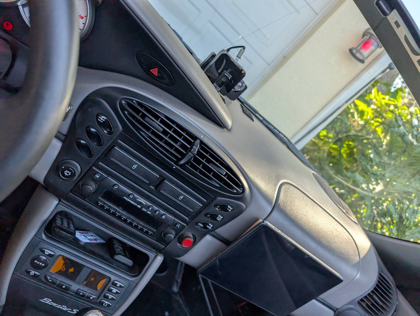 Description: Description: PXL_20260212_205028913